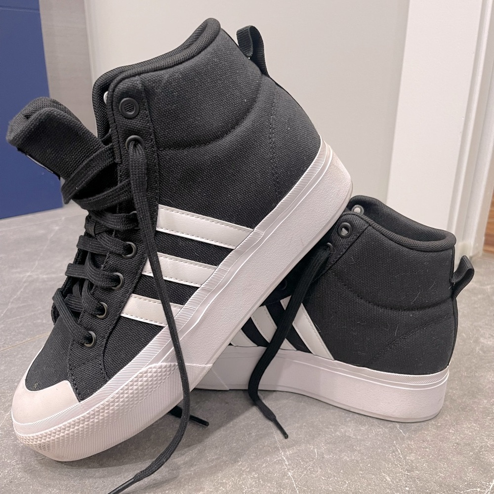 Adidas Black Midi Nizza Platform Sneakers, Size 8.5 WORN ONCE